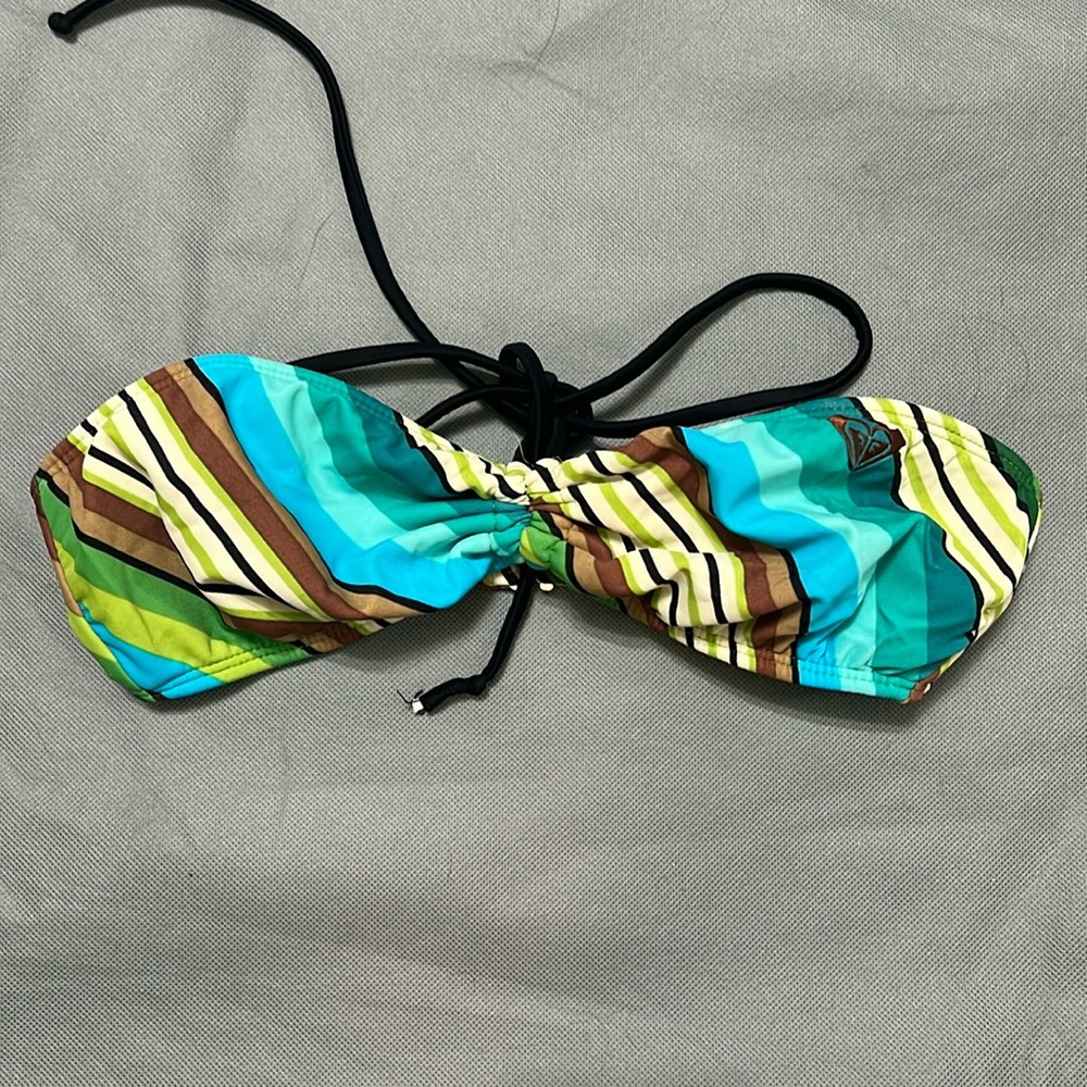 Roxy. Size M. Strapless Green Multicolored Bikini Top.
